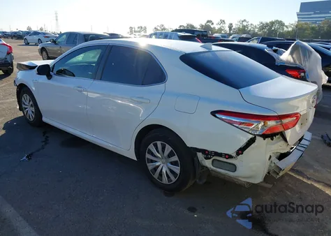 2020 Toyota Camry Le Hybrid z USA, uszkodzony, nr VIN 4T1C31AK0LU519083